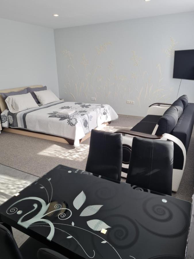 Birutes Apartamentai Klaipeda Ngoại thất bức ảnh
